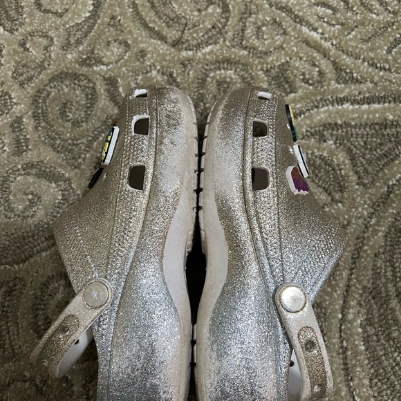 Gold Kids Clogs with Fun Charms - Picture 6 of 7